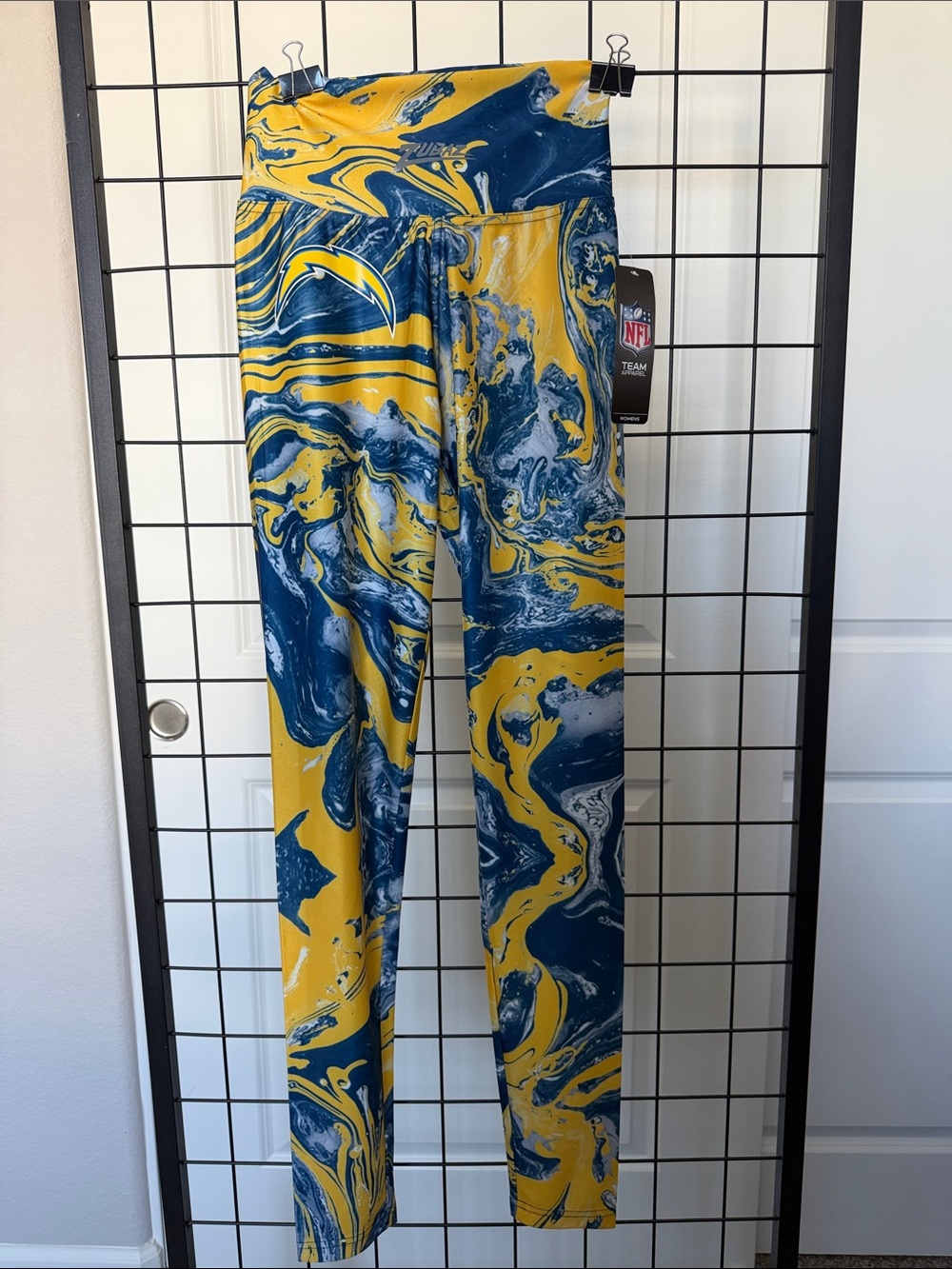 Majestic Chargers NFL Yellow & Navy Marble-Print Joggers